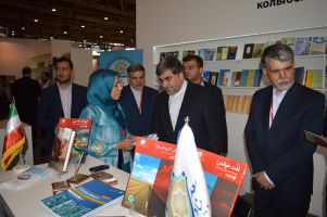گامهای خوب در امر آموزش و گسترش زبان فارسی در جهان